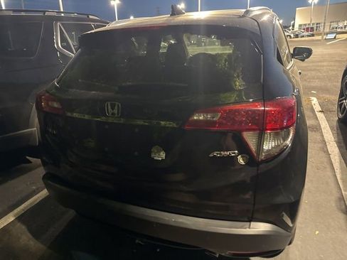 Used 2022 Honda HR-V EX image 8