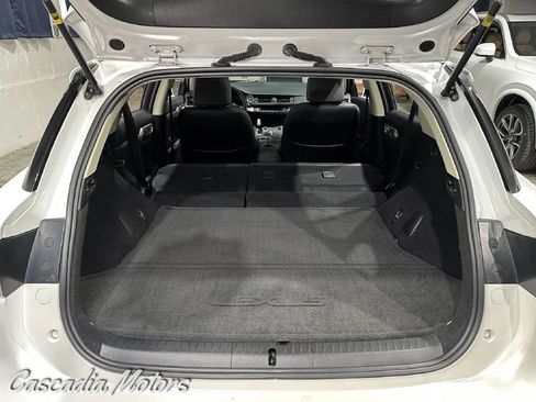 Used 2015 Lexus CT 200h w/ Seat Comfort Package FWD image 11