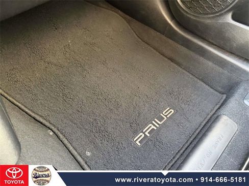 Used 2021 Toyota Prius XLE image 21