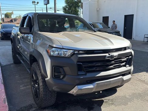 Used 2024 Chevrolet Colorado Trail Boss w/ Technology Package AWD/4WD image 1