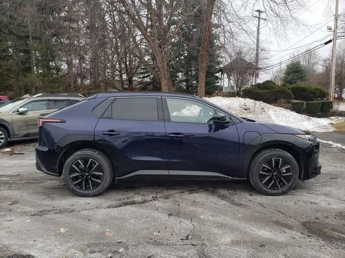 New 2026 Subaru Solterra Premium image 2