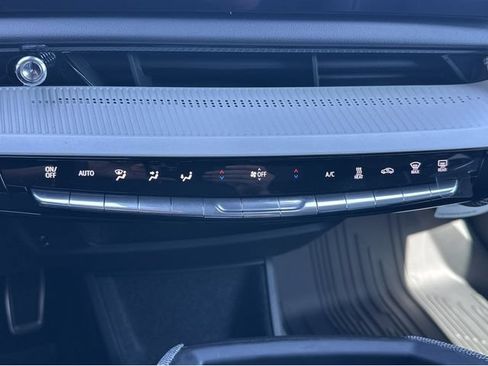 New 2026 Cadillac Optiq Sport 2 w/ LPO, Floor Liner Package AWD/4WD image 19