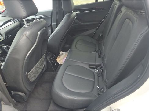 Used 2017 BMW X1 sDrive28i image 11