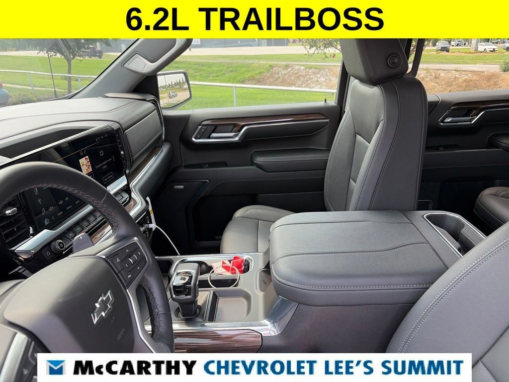 Used 2023 Chevrolet Silverado 1500 LT Trail Boss w/ Convenience Package II AWD/4WD image 51
