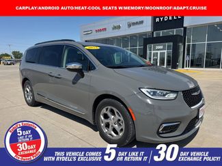 Used 2023 Chrysler Pacifica Limited FWD video 1