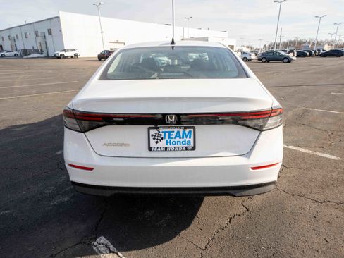 New 2026 Honda Accord SE image 5