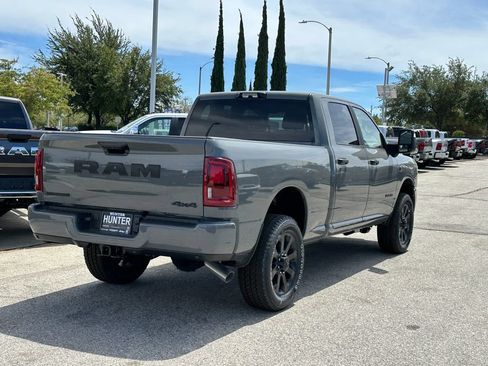 New 2026 RAM 3500 Big Horn AWD/4WD image 6