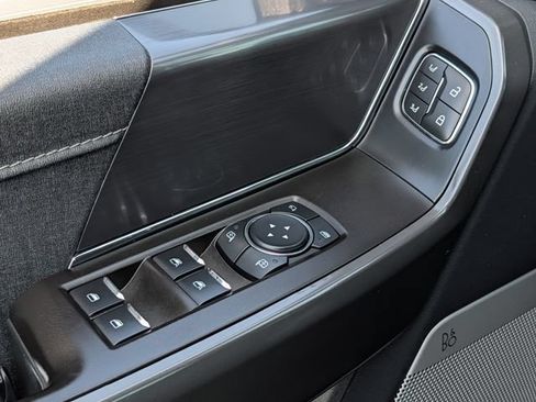 Used 2024 Ford F150 Lariat AWD/4WD image 24