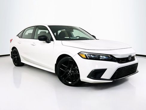 Used 2024 Honda Civic Sport image 1