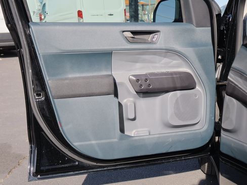 Used 2025 Ford Maverick XL image 11