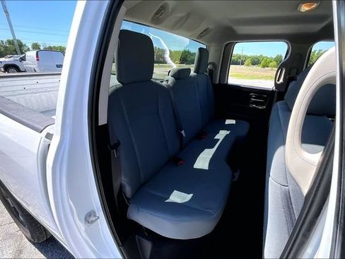 Used 2019 RAM 1500 Express AWD/4WD image 26