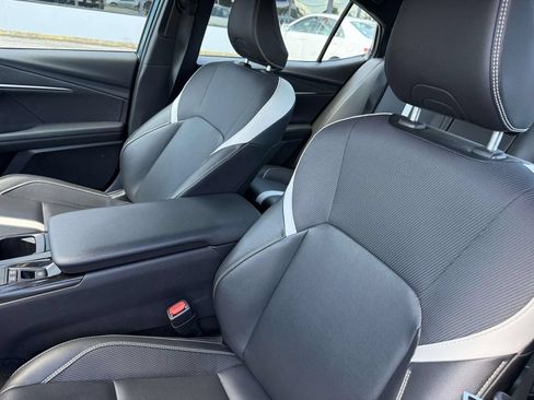 Used 2025 Toyota Camry SE w/ Convenience Package FWD image 11