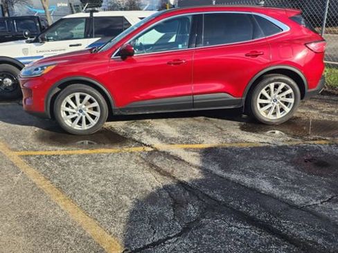 Used 2021 Ford Escape Titanium w/ Titanium Elite Package image 3