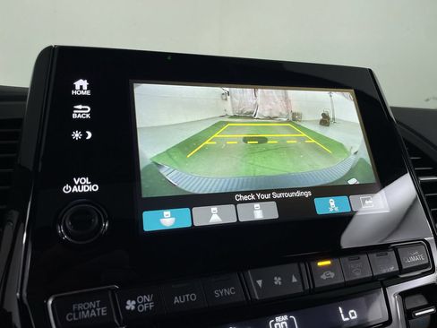 Used 2023 Honda Odyssey Elite image 15