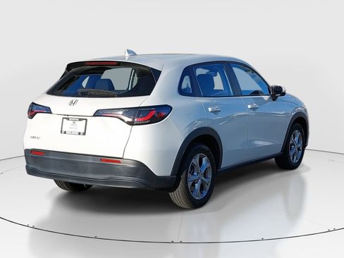Used 2024 Honda HR-V LX image 5
