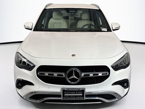 Certified 2025 Mercedes-Benz GLA 250 image 2