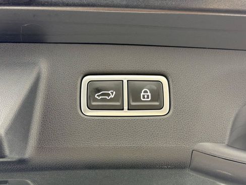 Used 2023 Kia Sorento EX w/ Panoramic Sunroof Package FWD image 18