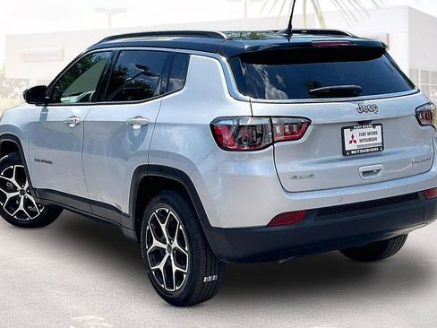 Used 2025 Jeep Compass Limited AWD/4WD image 31