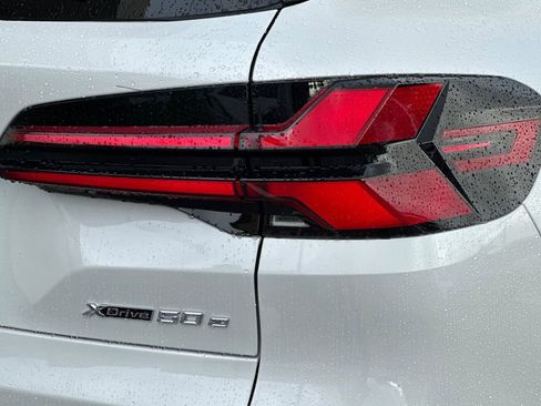 New 2026 BMW X5 xDrive50e w/ Climate Comfort Package AWD/4WD image 34