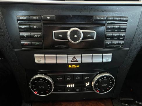 Used 2013 Mercedes-Benz C 250 Sedan w/ Multimedia Pkg image 17