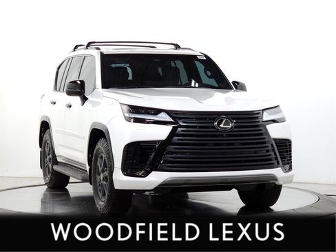 Certified 2025 Lexus LX 700h Overtrail image 1