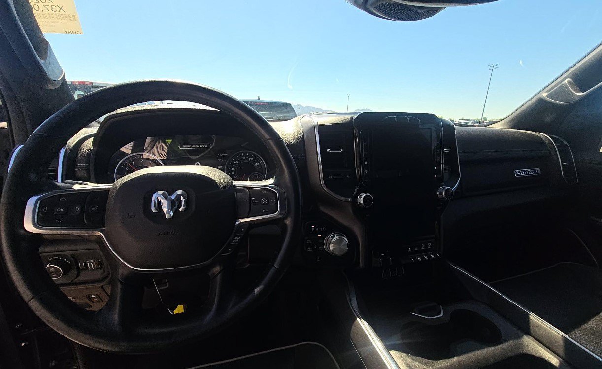 Used 2023 RAM 1500 Laramie AWD/4WD image 9
