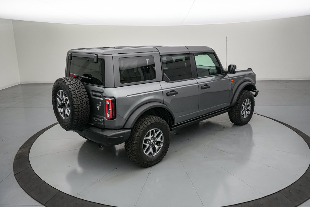 Certified 2024 Ford Bronco Badlands AWD/4WD image 4