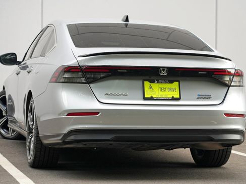 Used 2023 Honda Accord Sport image 5