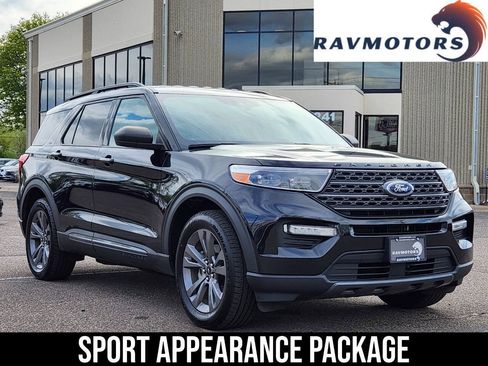 Used 2021 Ford Explorer XLT w/ Equipment Group 202A AWD/4WD image 1