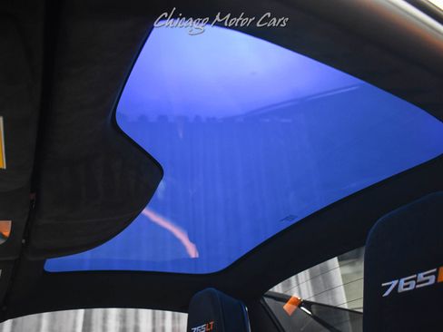 Used 2022 McLaren 765LT image 21