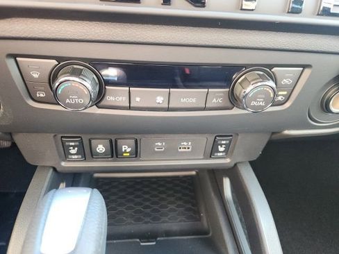 New 2026 Nissan Frontier SV w/ SV Convenience Package AWD/4WD image 31