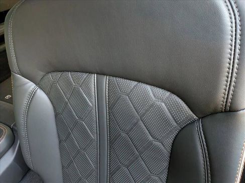 Used 2022 Jeep Grand Wagoneer Series III w/ Rear Seat Video Group 1 AWD/4WD image 15