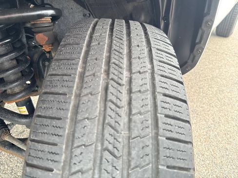 Used 2022 Toyota Tacoma SR5 RWD image 41