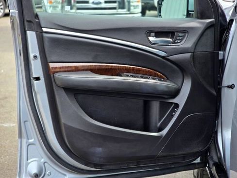 Used 2018 Acura MDX SH-AWD image 25