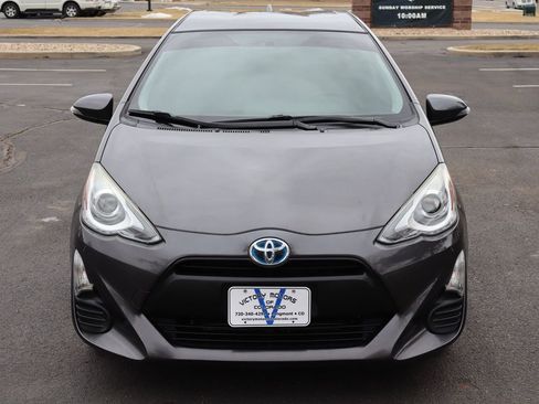 Used 2016 Toyota Prius C One image 12