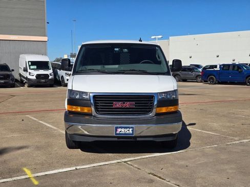 Used 2022 GMC Savana 2500 w/ Driver Convenience Package image 2
