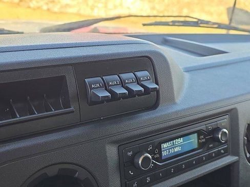 Used 2024 Ford E-350 and Econoline 350 Super Duty w/ Driver's Safety Package image 26