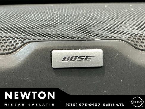 Used 2020 Chevrolet Colorado Z71 w/ Z71 Midnight Edition AWD/4WD image 13