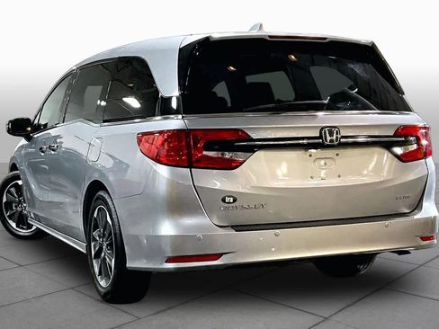 Used 2023 Honda Odyssey Elite image 12