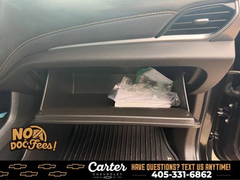 Used 2021 Chevrolet Traverse Premier w/ Redline Edition AWD/4WD image 22
