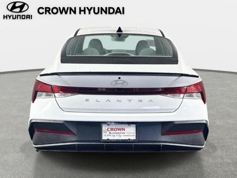 Certified 2026 Hyundai Elantra Sport FWD image 6