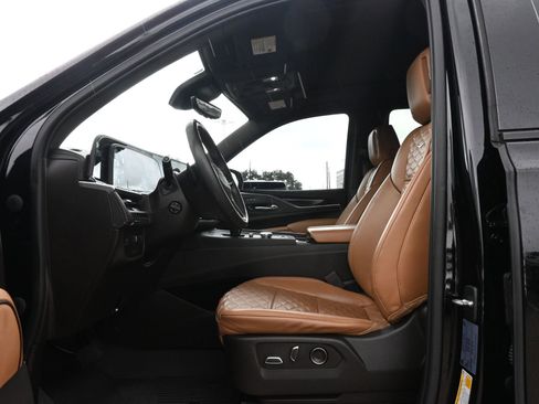 Used 2023 Cadillac Escalade Sport w/ Touring Package AWD/4WD image 17