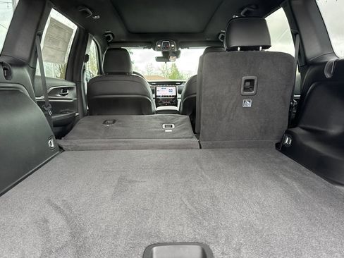 New 2025 Jeep Grand Cherokee Limited w/ Trailer Tow Package image 13