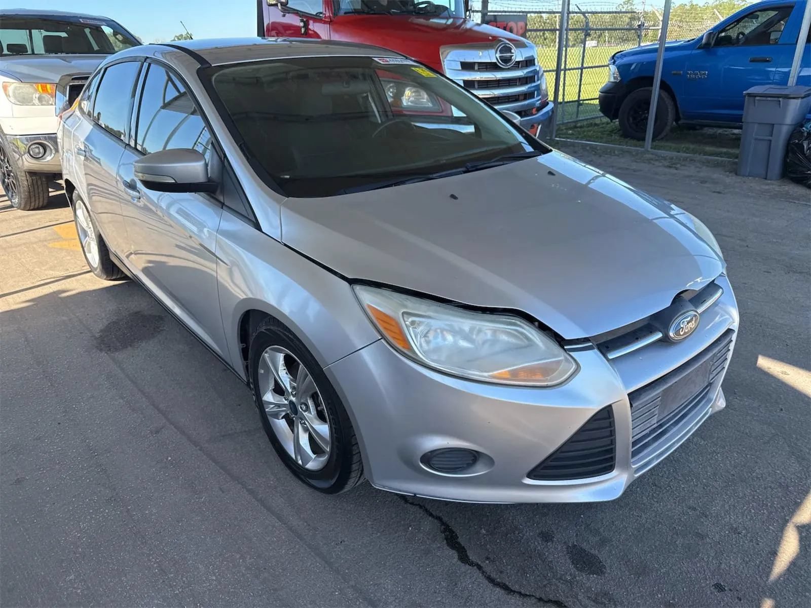 Used 2014 Ford Focus SE FWD image 6