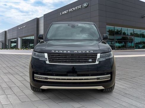 New 2026 Land Rover Range Rover Long Wheelbase SE image 8