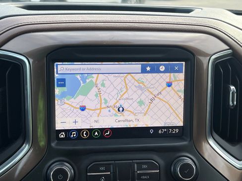 Used 2019 Chevrolet Silverado 1500 High Country w/ Technology Package image 32