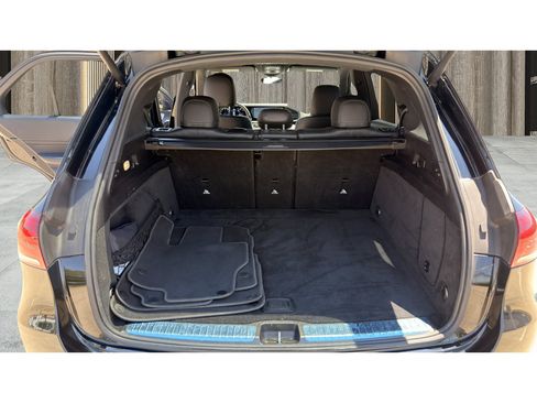 Used 2023 Mercedes-Benz GLE 450 4MATIC w/ Premium Package image 37