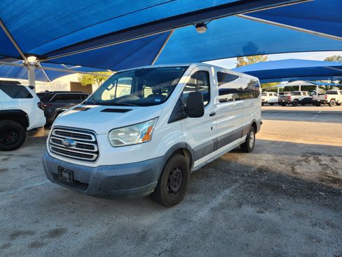 Used 2016 Ford Transit 350 XLT RWD image 2