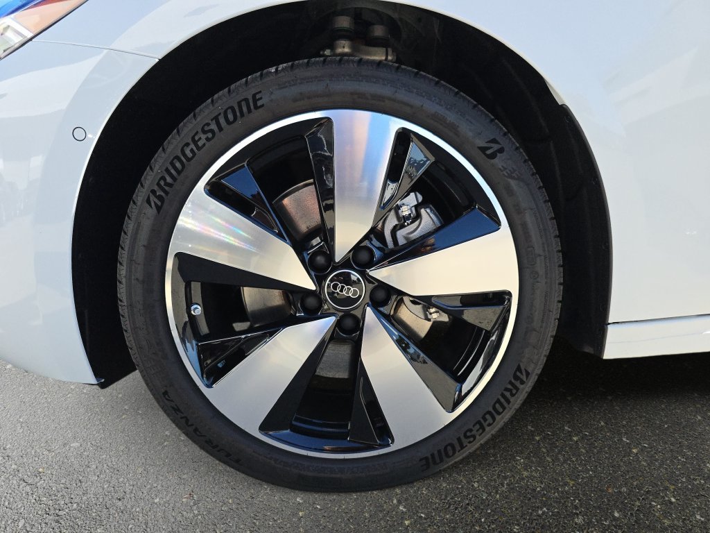 Used 2025 Audi A5 Premium Plus w/ Premium Plus AWD/4WD image 36