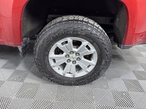 Used 2016 Chevrolet Colorado LT w/ LT Convenience Package image 11